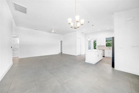 Casa en venta en Port Charlotte, Florida, 3 dormitorios, 155.15 m2 № 1339330 - foto 16