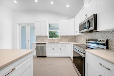 Casa en venta en Port Charlotte, Florida, 3 dormitorios, 155.15 m2 № 1339330 - foto 25