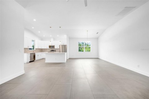 Casa en venta en Port Charlotte, Florida, 3 dormitorios, 155.15 m2 № 1339330 - foto 17
