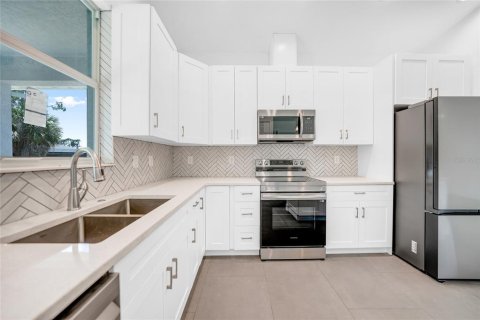 Casa en venta en Port Charlotte, Florida, 3 dormitorios, 155.15 m2 № 1339330 - foto 24