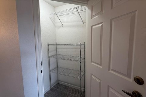 Condominio en alquiler en Kissimmee, Florida, 4 dormitorios, 136.57 m2 № 1736414 - foto 24