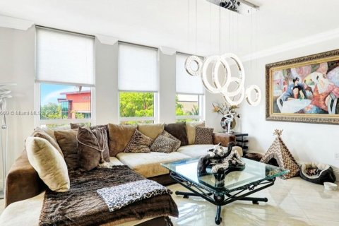 Купить кондоминиум в Форт-Лодердейл, Флорида 2 спальни, 120.59м2, № 1967568 - фото 17