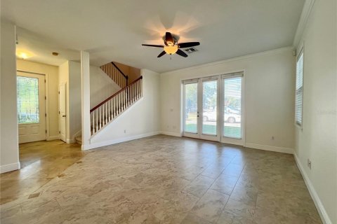 Townhouse in Winter Park, Florida 3 bedrooms, 167.5 sq.m. № 2273291 - photo 2