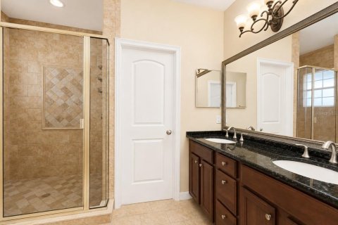 Townhouse in Winter Park, Florida 3 bedrooms, 167.5 sq.m. № 2273291 - photo 9