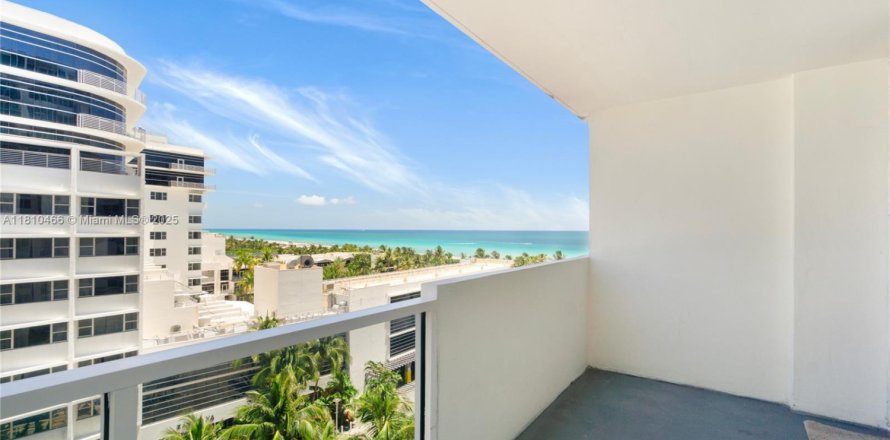 Студия в кондо в Майами-Бич, Флорида № 2034775