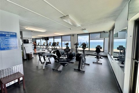 Condo in Miami Beach, Florida, 1 bedroom  № 1756556 - photo 23