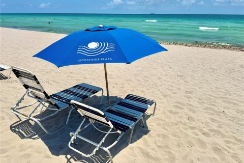 Condo in Miami Beach, Florida, 1 bedroom  № 1756556 - photo 20