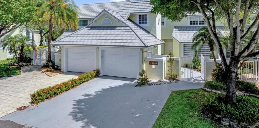 Casa en Doral, Florida 3 dormitorios, 187.11 m2 № 1964736