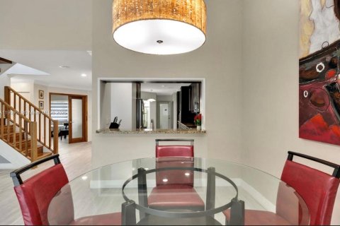Casa en venta en Doral, Florida, 3 dormitorios, 187.11 m2 № 1964736 - foto 25