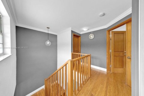 Casa en venta en Doral, Florida, 3 dormitorios, 187.11 m2 № 1964736 - foto 20