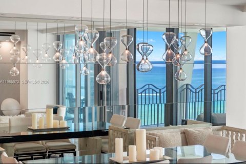 Copropriété à louer à Miami Beach, Floride: 2 chambres, 142.14 m2 № 2048332 - photo 4