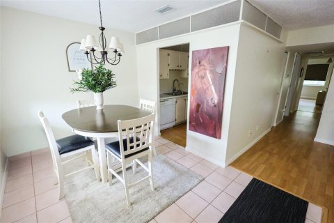 Copropriété à louer à Clearwater, Floride: 2 chambres, 89.56 m2 № 2196403 - photo 3