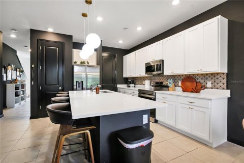 Touwnhouse à vendre à Davenport, Floride: 3 chambres, 153.57 m2 № 2425230 - photo 6