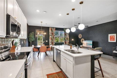 Touwnhouse à vendre à Davenport, Floride: 3 chambres, 153.57 m2 № 2425230 - photo 5