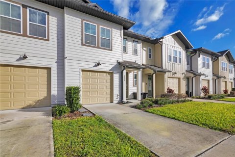 Touwnhouse à vendre à Davenport, Floride: 3 chambres, 153.57 m2 № 2425230 - photo 3