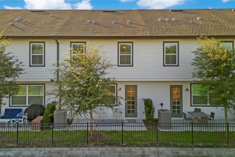 Touwnhouse à vendre à Davenport, Floride: 3 chambres, 153.57 m2 № 2425230 - photo 29