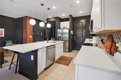 Touwnhouse à vendre à Davenport, Floride: 3 chambres, 153.57 m2 № 2425230 - photo 7