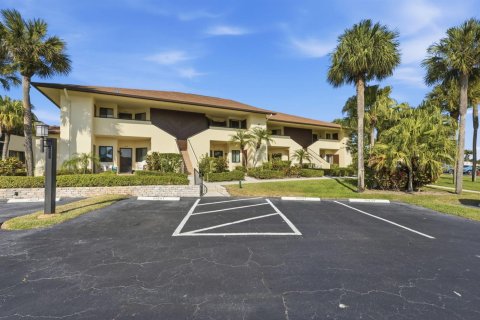 Copropriété à vendre à Hobe Sound, Floride: 2 chambres, 111.11 m2 № 2154252 - photo 2