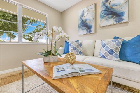 House in Merrit Island, Florida 3 bedrooms, 125.05 sq.m. № 1734291 - photo 18