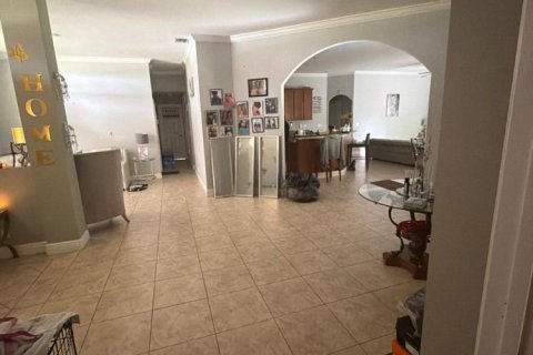 Casa en venta en Port St. Lucie, Florida, 4 dormitorios, 235.23 m2 № 2410796 - foto 4