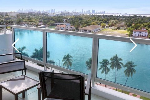 Apartment in Miami Beach, Florida 2 bedrooms, 148.64 sq.m. № 2037047 - photo 11