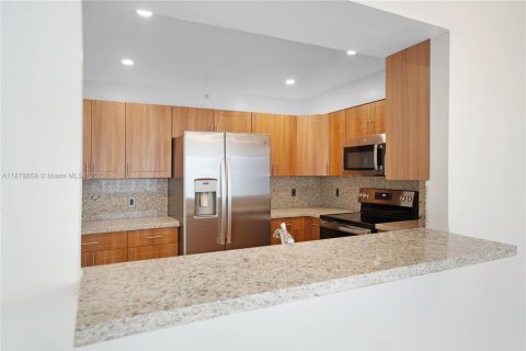 Apartment in Miami Beach, Florida 2 bedrooms, 148.64 sq.m. № 2037047 - photo 5