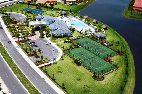 Touwnhouse à louer à Doral, Floride: 3 chambres, 147.62 m2 № 1969907 - photo 13