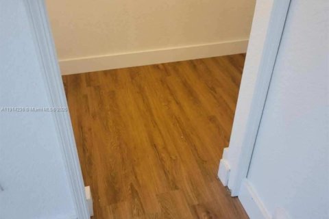 Touwnhouse à louer à Doral, Floride: 3 chambres, 147.62 m2 № 1969907 - photo 14