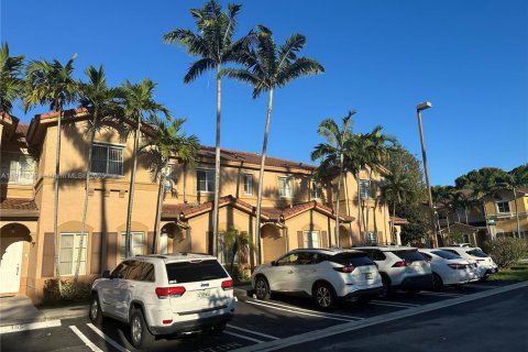 Touwnhouse à louer à Doral, Floride: 3 chambres, 147.62 m2 № 1969907 - photo 10