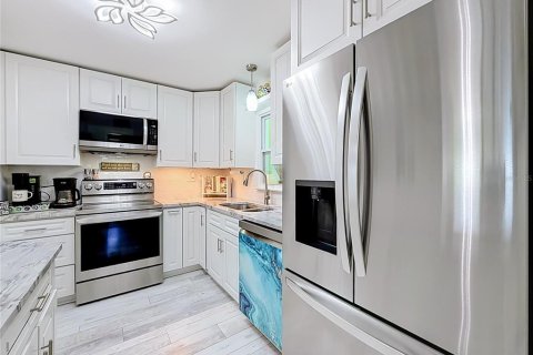 Casa en venta en New Port Richey, Florida, 3 dormitorios, 119.66 m2 № 2259249 - foto 4