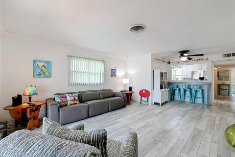 Casa en venta en New Port Richey, Florida, 3 dormitorios, 119.66 m2 № 2259249 - foto 11