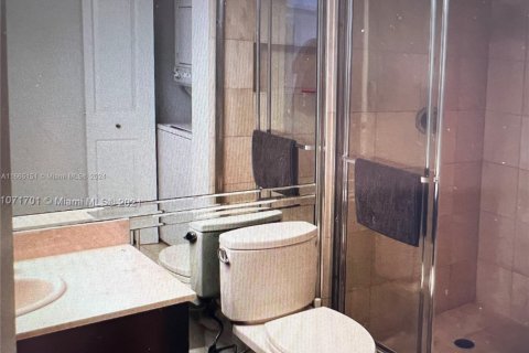 Купить кондоминиум в Авентура, Флорида 2 спальни, 114.27м2, № 1763688 - фото 16