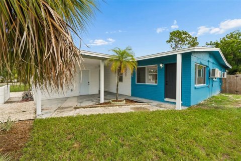 Propiedad comercial en venta en Saint Petersburg, Florida, 4 dormitorios, 195.09 m2 № 2211446 - foto 23