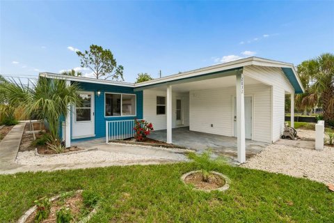 Propiedad comercial en venta en Saint Petersburg, Florida, 4 dormitorios, 195.09 m2 № 2211446 - foto 2
