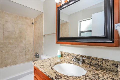 Casa en alquiler en Valrico, Florida, 3 dormitorios, 117.06 m2 № 1775730 - foto 8