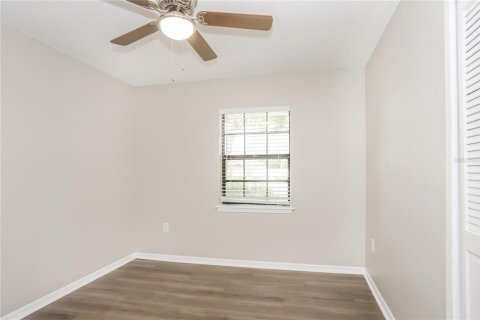 Casa en alquiler en Valrico, Florida, 3 dormitorios, 117.06 m2 № 1775730 - foto 11