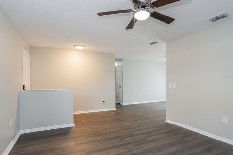 Casa en alquiler en Valrico, Florida, 3 dormitorios, 117.06 m2 № 1775730 - foto 3