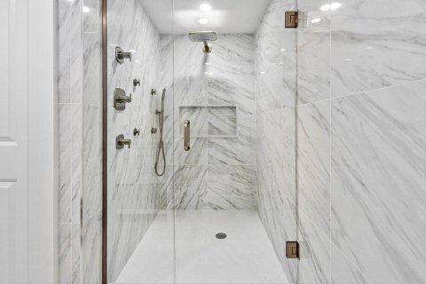 Condominio en alquiler en West Palm Beach, Florida, 2 dormitorios, 99.68 m2 № 2087725 - foto 17