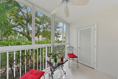 Condo in Key Biscayne, Florida, 2 bedrooms  № 2392431 - photo 2