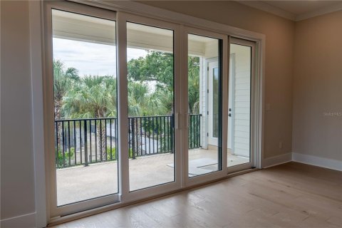 Casa en venta en Tampa, Florida, 5 dormitorios, 471.2 m2 № 2122089 - foto 14