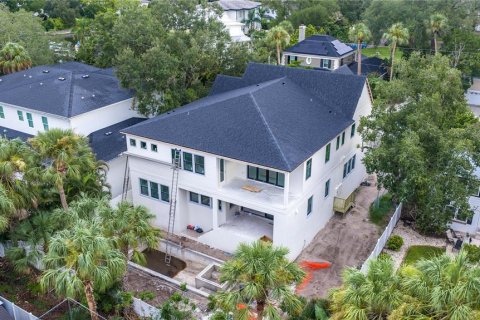 Casa en venta en Tampa, Florida, 5 dormitorios, 471.2 m2 № 2122089 - foto 10