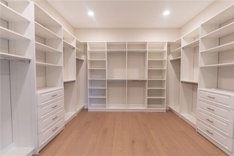 Casa en venta en Tampa, Florida, 5 dormitorios, 471.2 m2 № 2122089 - foto 20