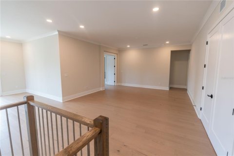 Casa en venta en Tampa, Florida, 5 dormitorios, 471.2 m2 № 2122089 - foto 26