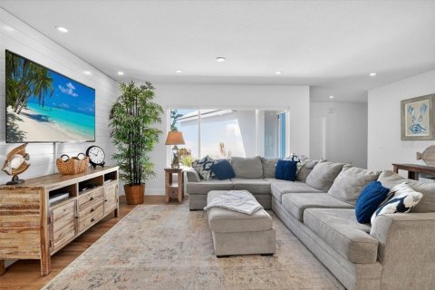 Купить виллу или дом в Сарасота, Флорида 10 комнат, 210.61м2, № 2110608 - фото 6