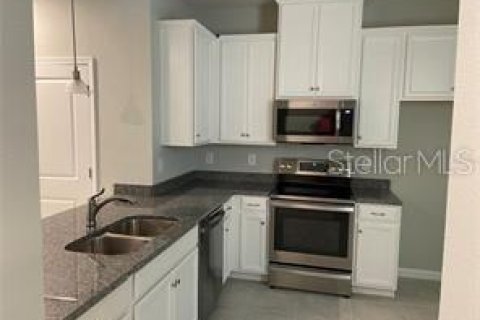 Townhouse in Holiday, Florida 3 bedrooms, 134.15 sq.m. № 1773336 - photo 2