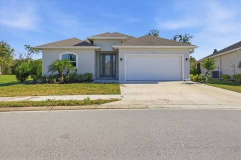 House in Englewood, Florida 3 bedrooms, 191.75 sq.m. № 2099013