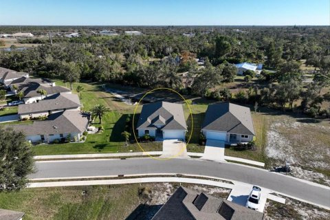 Villa ou maison à vendre à Englewood, Floride: 3 chambres, 191.75 m2 № 2099013 - photo 4