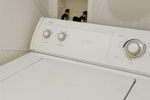 Condominio en alquiler en Miramar, Florida, 1 dormitorio, 64.1 m2 № 1930525 - foto 16