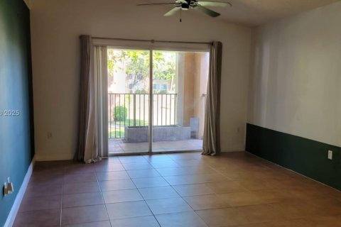 Condominio en alquiler en Miramar, Florida, 1 dormitorio, 64.1 m2 № 1930525 - foto 11