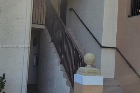 Condominio en alquiler en Miramar, Florida, 1 dormitorio, 64.1 m2 № 1930525 - foto 6